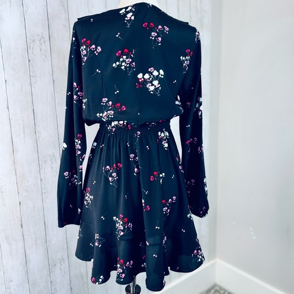 ✨ Express | Black Floral Ruffle Dress – Size Small - Picture 10 of 13